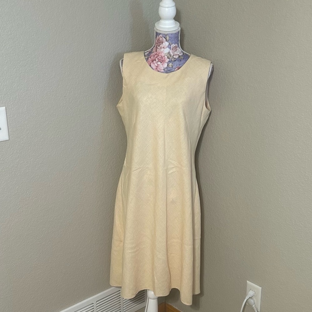 Leslie Fay Yellow Sleeveless A-Line Midi‎ Dress